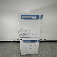 Thermo Scientific Forma Series 3 Water Jacketed CO2 Incubator image 2